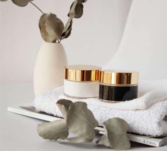 AHAVA is a globally recognized skincare brand known for harnessing the unique properties of the Dead Sea minerals to create effective and nourishing beauty products. With a strong focus on natural ingredients, scientific innovation, and skin health, AHAVA has become a trusted name in the world of premium skincare.